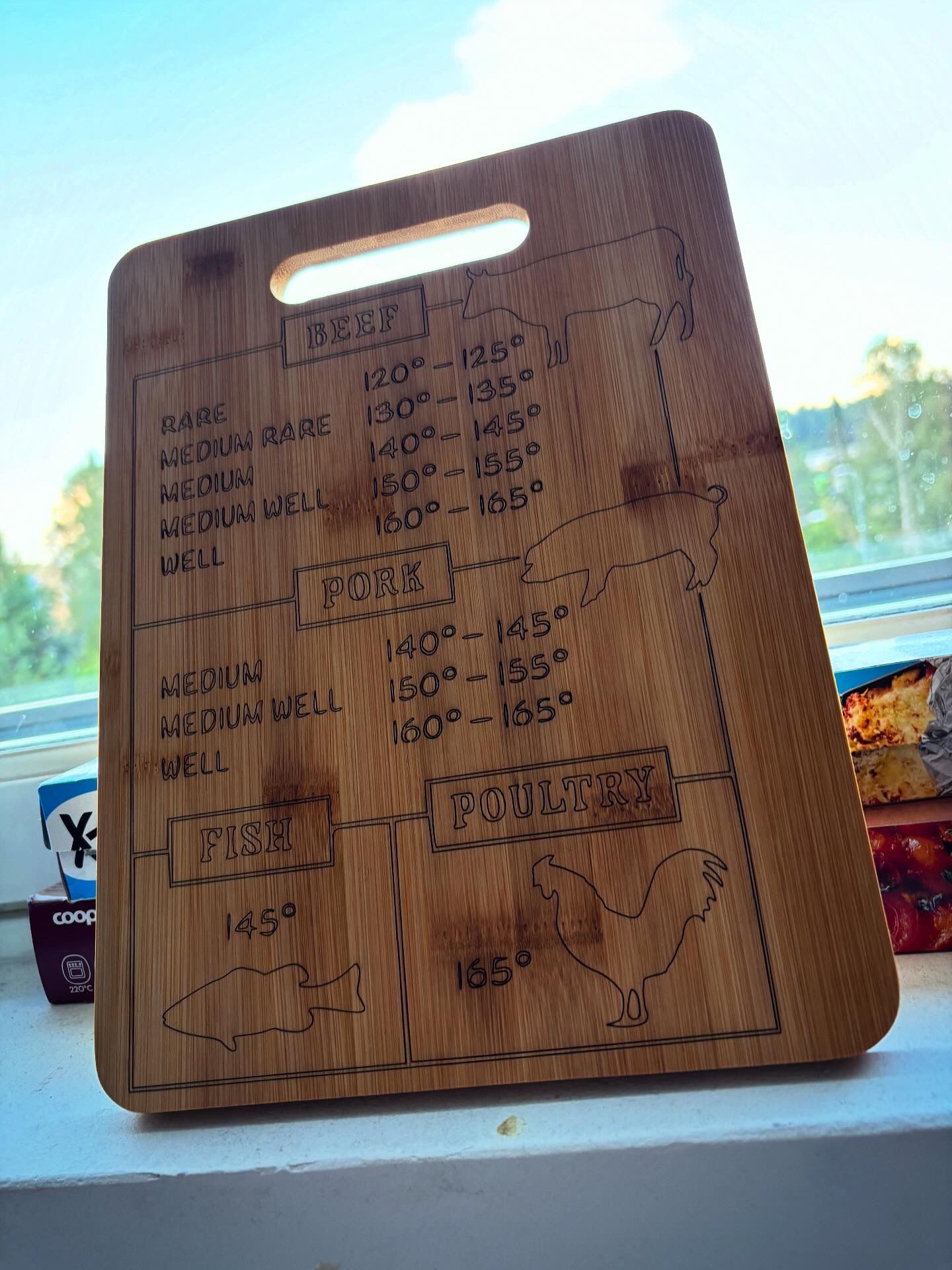 Cutting board wood engraving